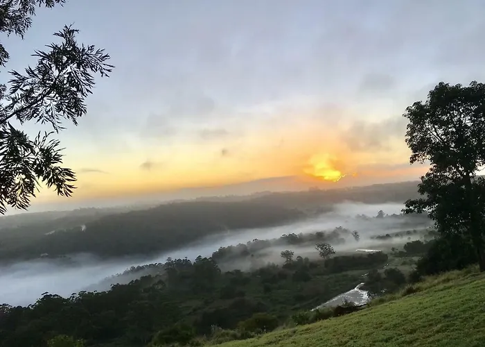 Scandinavian Cabin - Maleny - One Bedroom