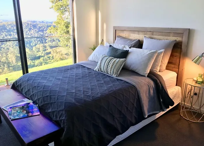 Scandinavian Cabin - Maleny - One Bedroom