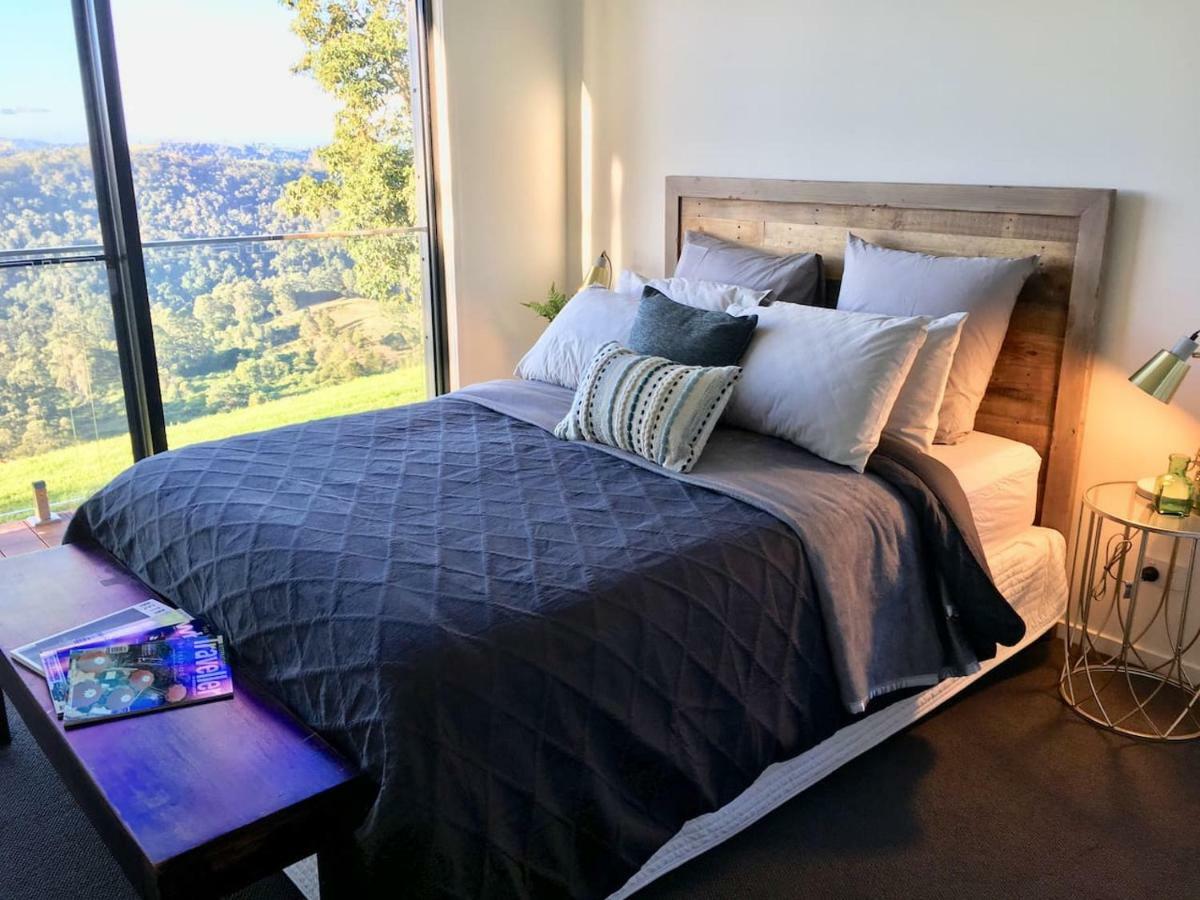 Villa Scandinavian - - One Bedroom Maleny